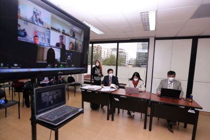 Diligencia. El fiscal general subrogante, Wilson Toainga, durante la audiencia convocada en el caso de los Dhruv.