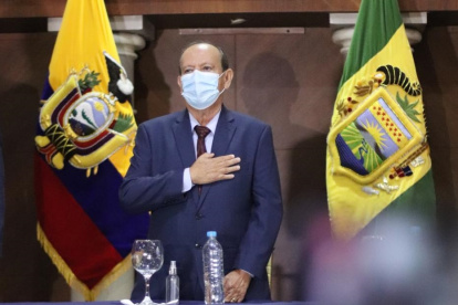 Francisco Vera presentó su renuncia luego de los altercados por el socavón en el cantón Zaruma.