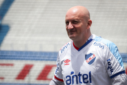 Pablo Repetto ya se puso la camiseta de su nuevo equipo en el fútbol uruguayo.