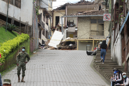 Perdida. El socavón ha causado el colapso de tres viviendas patrimoniales