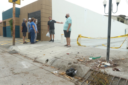 MORADORES DE URDESA.. FD: MIGUEL CANALES...19-12-2021