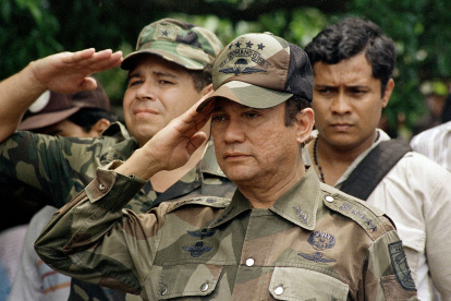 El general Noriega antes de la invasión norteamericana a su país, en 1987