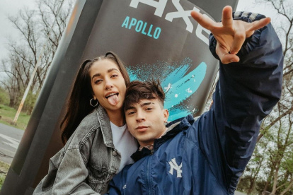 Ambos han pedido respeto a sus fans con la situación, asegurando que es un asunto que resolverán ellos.