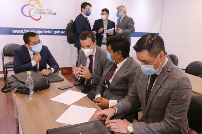 Diligencia. El juicio se suspendió cuando intervenía la defensa de Jorge Yunda.