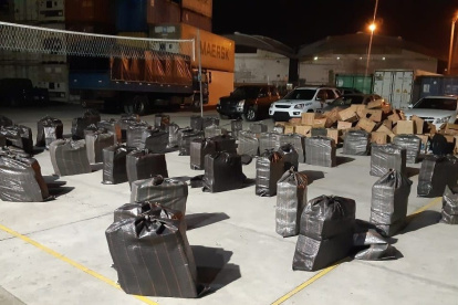 Narcotráfico. Policía incautó 3 toneladas de droga en un barrio de Guayaquil