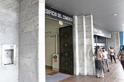 EDIFICIO EL COMERCIO PICHINCHA Y ELIZALDE/JIMMY NEGRETE/GUAYAQUIL-ECUADOR ag-periodistas