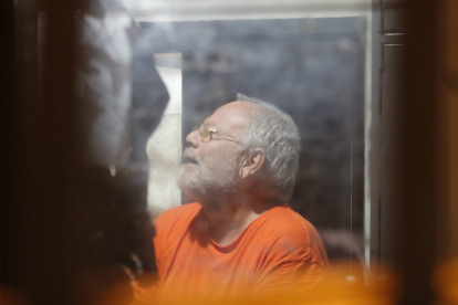 Pareja estaría acompañado de su mascota Tomata.