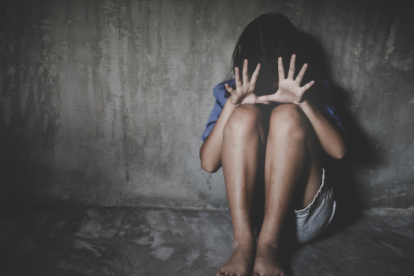 En el caso hay una persona en investigación que ha sido trasladada a labores fuera de la institución educativa