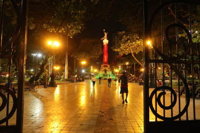 Así se vive la navidad en el parque Centenario