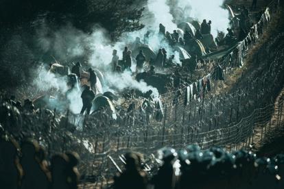 Frontera polaca. Es allí donde se concentra un número indeterminado y cambiante de personas, sobre todo kurdas, que las distintas fuentes cifran entre 2.000 y 5.000.