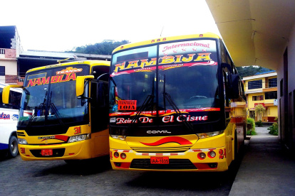 El accidente se registró la noche del 25 en el anden de parada de la Terminal Terrestre Jaime Roldós Aguilera en Guayaquil.