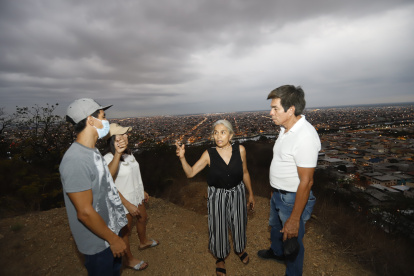 CIUDADELA BELLAVISTA ESTA INSEGURA MUCHOS ROBOS, LOS MORADORES SE QUEJAN DE LA INSEGURIDAD, 15 DE DICIEMBRE  DEL 2021 AMELIA ANDRADE Guayaquil-Ecuador Agencia (ag-expreso)