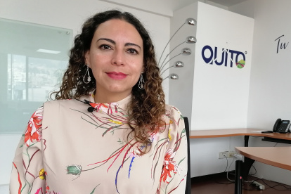 La gerente de Quito Turismo, Cristina Rivadeneira, habla durante una entrevista con Efe el 20 de diciembre de 2021 en Quito