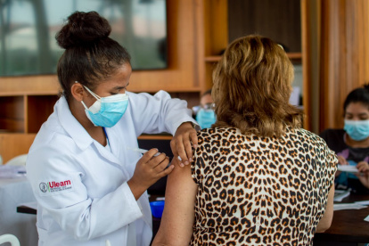 El Municipio exhorta a que los ciudadanos continúen vacunándose.