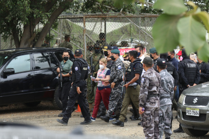 Autoridades visitaron La Penitenciaría del Litoral como parte del proceso de "transición" entre el estado de excepción y la vuelta a "la normalidad".