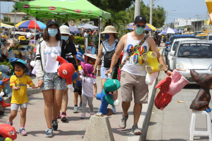 La Libertad. Los visitantes llegan al sitio en busca de su muñeco.