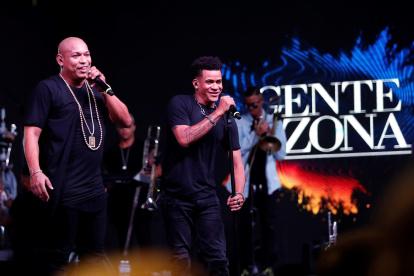 Alexander y Randy, integrantes del grupo cubano Gente de Zona, en una fotografía de archivo