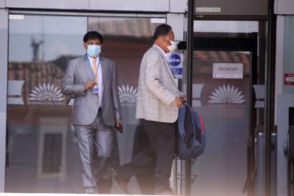 Medidas. El ingreso ayer a la Asamblea fue restringido ante el incremento de casos de la variante ómicron.