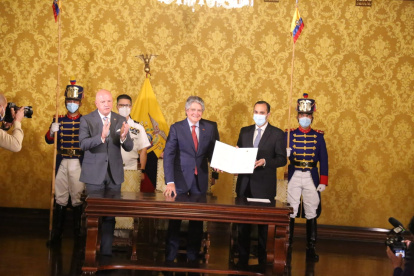 El último cambio se ejecutó el 03 de enero, el primer mandatario designó a Juan Carlos Holguín como nuevo ministro de Relaciones Exteriores y Movilidad Humana.