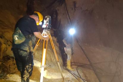 Minas. Los técnicos ingresaron con equipos topográficos al subsuelo de Zaruma.