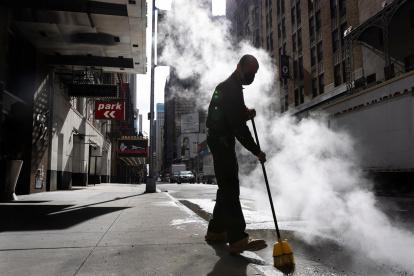 Vista de un empleado de un hotel en Nueva York, en una fotografía de archivo.
