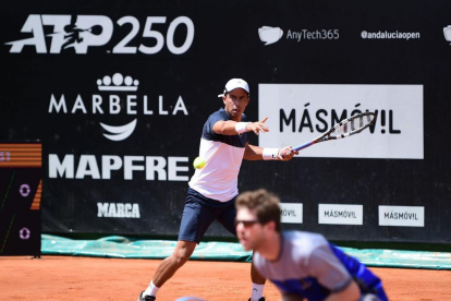 Gonzalo Escobar, por ubicarse en el puesto 39 de dobles en el mundo, disputará directamente el cuadro principal junto a Ariel Behar.