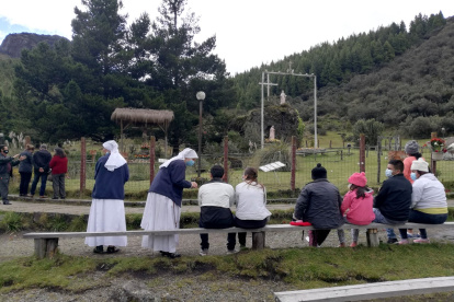 Las visitas religiosas generan un gran movimiento a esta parte del parque natural, pero en los alrededores al santuario se puede realizar turismo de aventura y natural / Jaime Marín