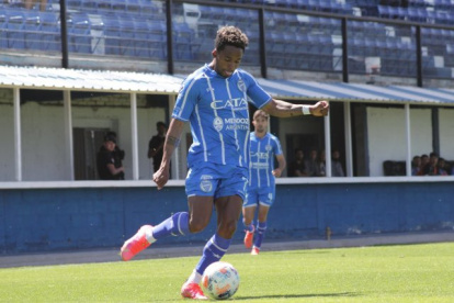 El atacante Jeison Chalá llega al conjunto azul en condición de préstamo por un año, con opción a compra.