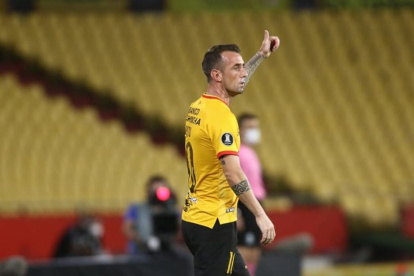 Damián Díaz, volante de Barcelona, necesita de un jugador que lo apoye en mediocampo para la generación.