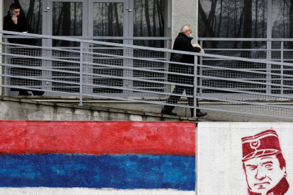 Hay sitios que se han convertido en un símbolo del conflicto entre quienes ensalzan a los criminales y quienes los detestan.