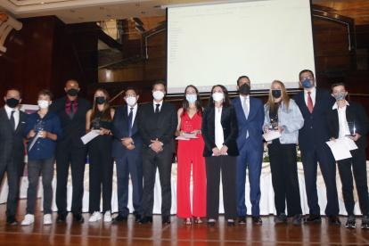 Los tenistas oro y grana fueron premiados por su desempeño durante la campaña 2021.