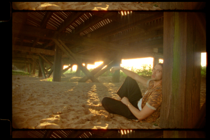 Johann Vera afianza su carrera como cantante y actor internacional.