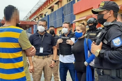 La comisionada Garzón conversó con privados de la libertad.