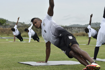 El Súper 9 tiene a varios refuerzos, entre esos Marcos Cangá.