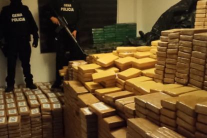 Las unidades especializadas incautaron más de 6 toneladas de cocaína en inmuebles que eran utilizados como centro de acopio.
