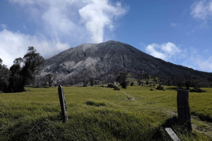 Fotografía de archivo del volcán Turrialba (Costa Rica).