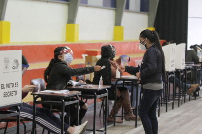 Las autoridades electorales observan con atención el desarrollo de la pandemia que podría obligar a cambiar algunas de las decisiones adoptadas.