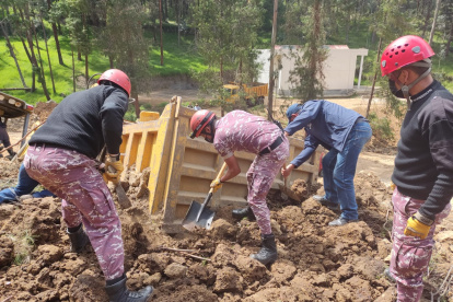 Varias horas se demoró el personal de auxilio para rescatar a la víctima.