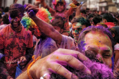 Montevideo celebró este jueves su Desfile Inaugural del Carnaval.
