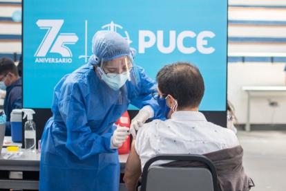 Más sitios de vacunación anticovid abrió el Ministerio de Salud en los últimos días.