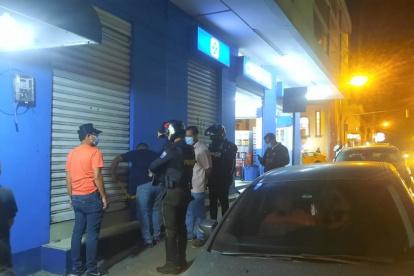 La mujer habría acudido a un local de venta de ropa, donde funcionaba una estética, según la policía