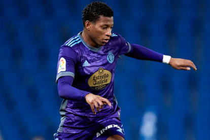 Gonzalo Plata fue una de las figuras del Real Valladolid, en el duelo ante el Zaragoza.