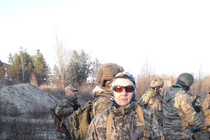 GRAF5363. KIEV, 24/01/2022.- Iryna Yosypenko, cirujana con más de 20 años de experiencia, fue voluntaria durante las protestas del Maidán y sirvió varios años como médico en la Guardia Nacional de Ucrania. Ahora se ha sumado a las Unidades de Defensa Territorial para defender su ciudad en caso de una invasión rusa. EFE/  Iryna Yosypenko/SOLO USO EDITORIAL/SOLO DISPONIBLE PARA ILUSTRAR LA NOTICIA QUE ACOMPAÑA (CRÉDITO OBLIGATORIO)