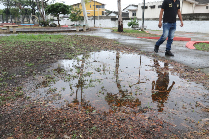 Parques descuidados en el norte...Parque de los Alamos