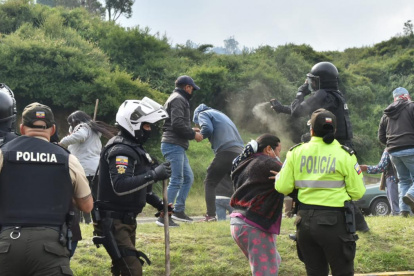 Las protestas de cuatro comunidades aledañas al botadero iniciaron el domingo.