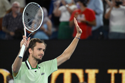 Daniil Medvedev derrotó en cinco sets al canadiense Felix Auger-Aliassime.