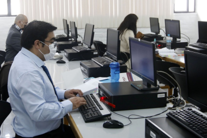 La semana pasada, aún con siete postulantes, se desarrollo la prueba escrita que, al igual que la oral, fue valorada sobre 40 puntos.