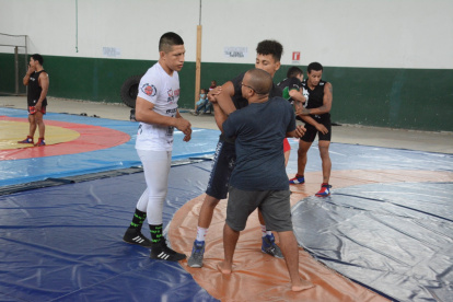 Rivas entrena en Portoviejo con la selección provincial para el Nacional que abre el calendario local de lucha.