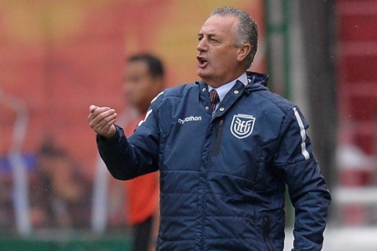 El técnico de Ecuador cree que en Perú puede estar la clasificación a Catar 2022.