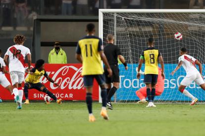 El gol peruano, marcado por Edison Flores, fue la única acción revisada por el VAR.